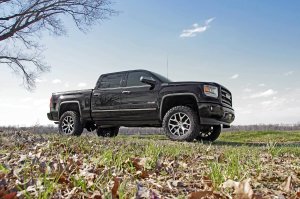 GMC Sierra 1500 Suspension Lift Kit - Rough Country - Magneride, 5 Inch, Cast Steel - '14-'18